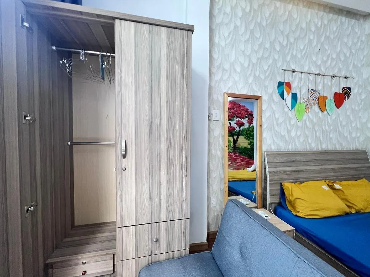 Phoenix Flower Room R202-Central Saigon-Near Ben Thanh Ho Chi Minh City