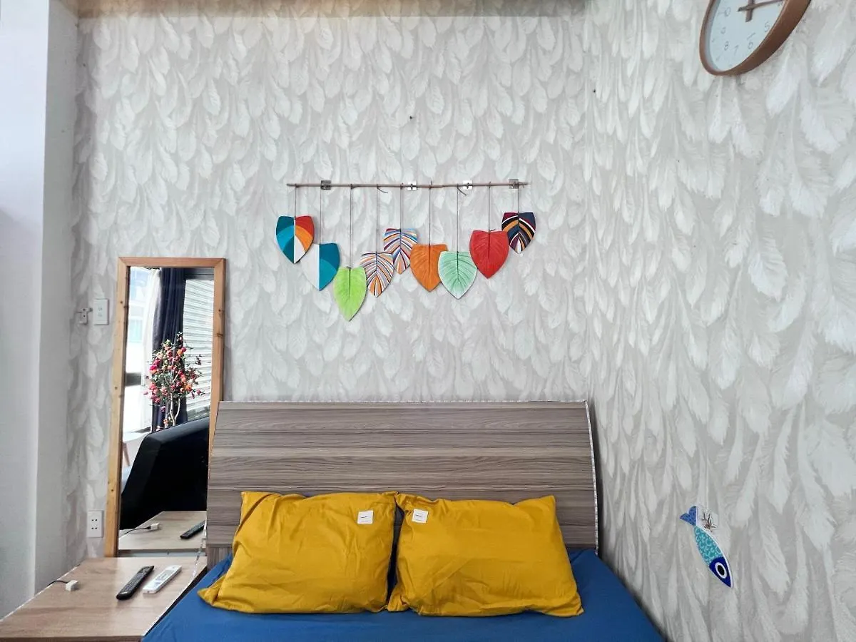 Phoenix Flower Room R202-Central Saigon-Near Ben Thanh Ho Chi Minh City Bed & Breakfast