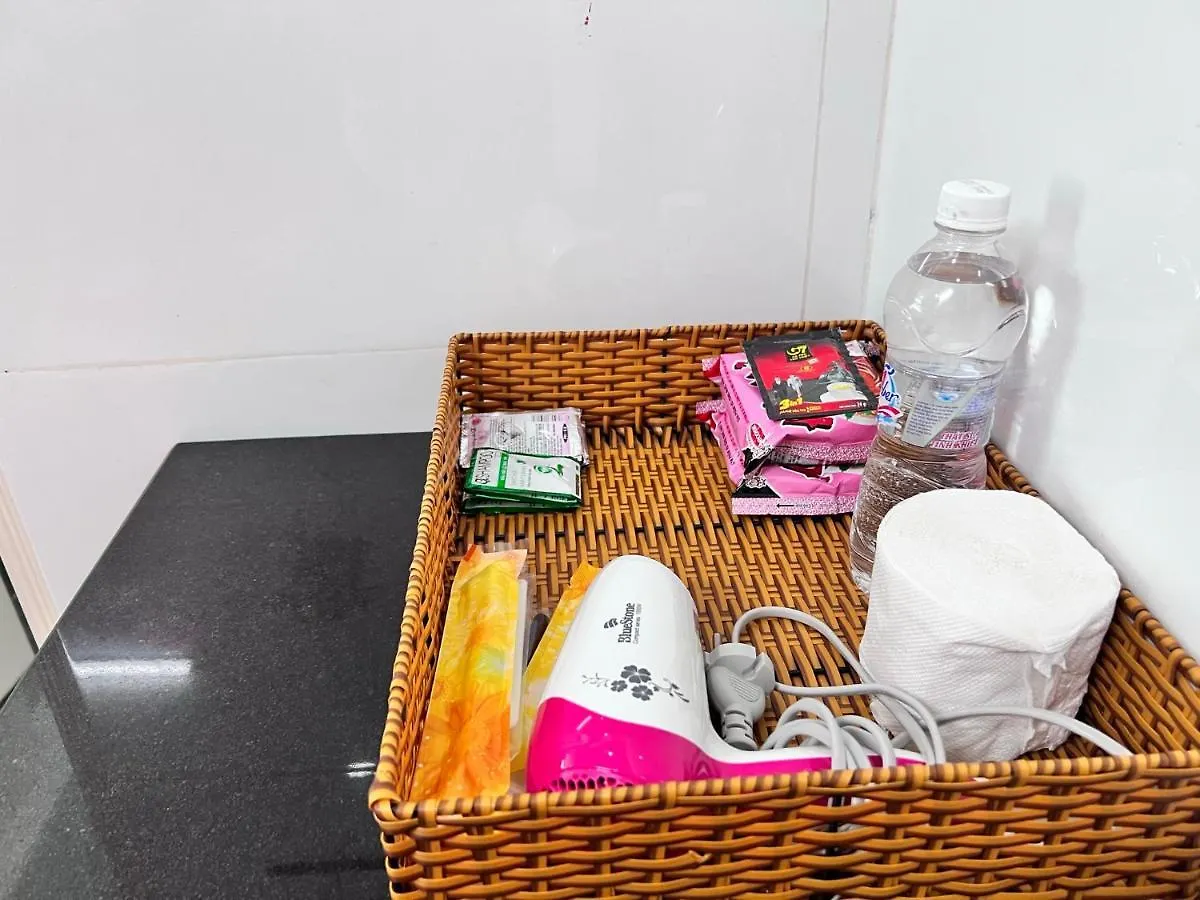 Bed & Breakfast Phoenix Flower Room R202-Central Saigon-Near Ben Thanh Ho Chi Minh City