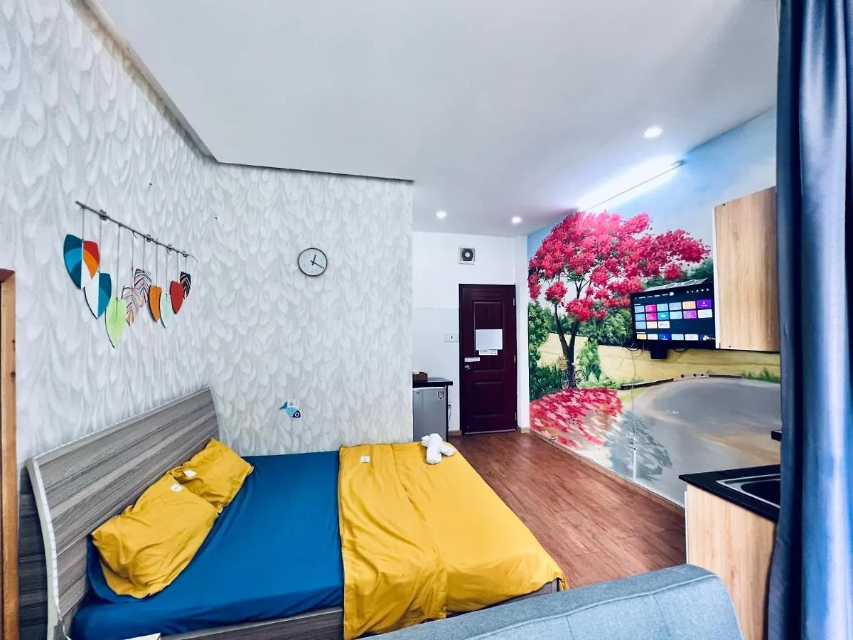 Phoenix Flower Room R202-Central Saigon-Near Ben Thanh Ho Chi Minh City