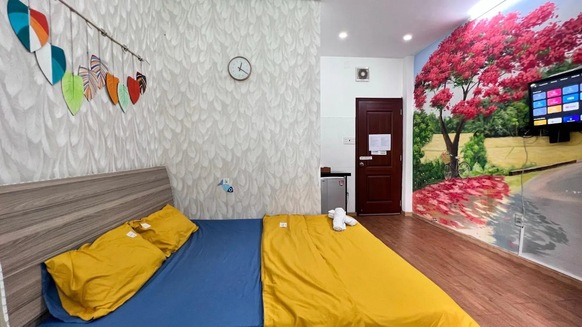 Bed & Breakfast Phoenix Flower Room R202-Central Saigon-Near Ben Thanh Ho Chi Minh City